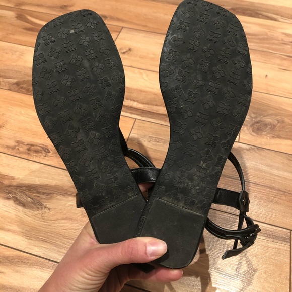 BCBG sandals - Picture 3 of 4